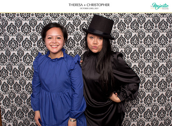 60305 - Theresa + Christopher Wedding Photobooth 2021