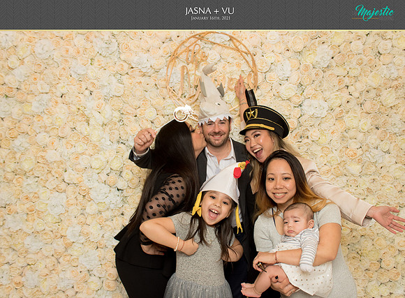 20140 - Jasna + Vu Wedding Photobooth 2021