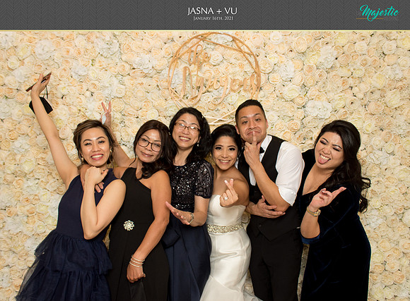 20205 - Jasna + Vu Wedding Photobooth 2021