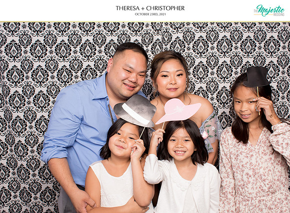 60192 - Theresa + Christopher Wedding Photobooth 2021