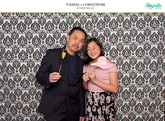 60226 - Theresa + Christopher Wedding Photobooth 2021