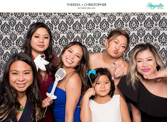 60099 - Theresa + Christopher Wedding Photobooth 2021
