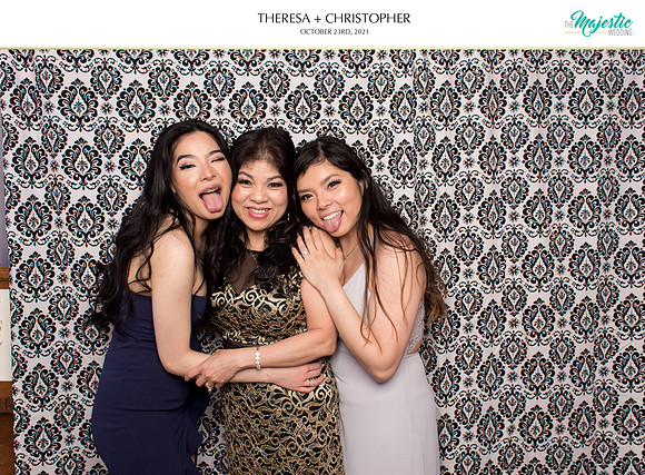 60373 - Theresa + Christopher Wedding Photobooth 2021