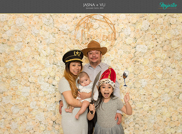 20111 - Jasna + Vu Wedding Photobooth 2021