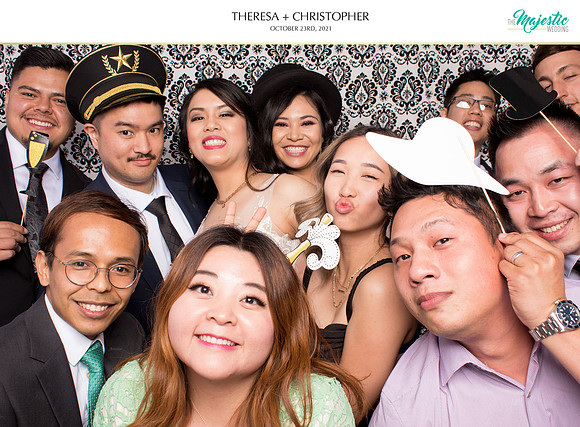 60326 - Theresa + Christopher Wedding Photobooth 2021