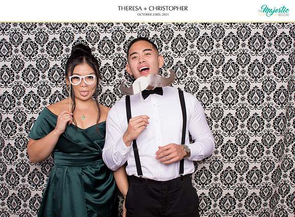 60075 - Theresa + Christopher Wedding Photobooth 2021