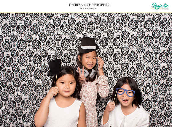 60127 - Theresa + Christopher Wedding Photobooth 2021
