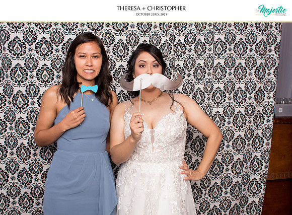 60393 - Theresa + Christopher Wedding Photobooth 2021