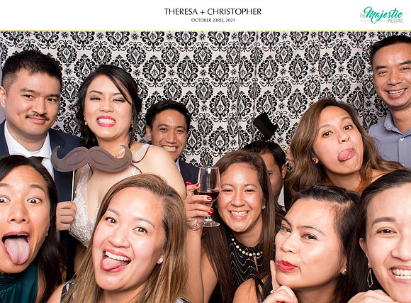60388 - Theresa + Christopher Wedding Photobooth 2021