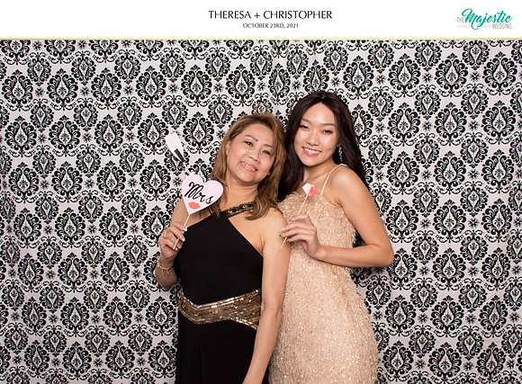 60139 - Theresa + Christopher Wedding Photobooth 2021