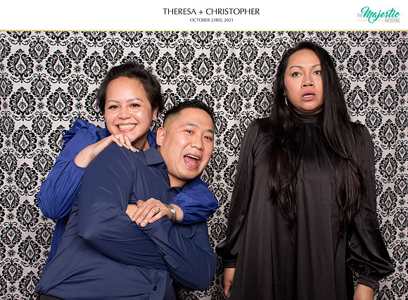 60404 - Theresa + Christopher Wedding Photobooth 2021