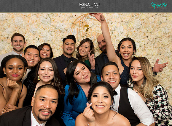 20225 - Jasna + Vu Wedding Photobooth 2021