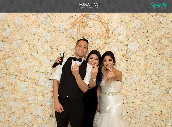 20220 - Jasna + Vu Wedding Photobooth 2021