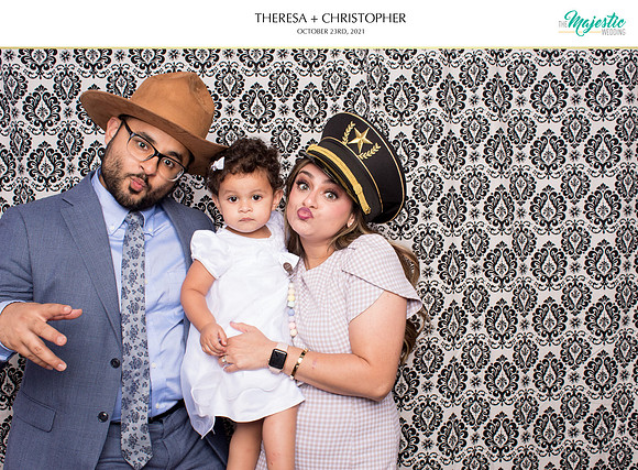 60322 - Theresa + Christopher Wedding Photobooth 2021