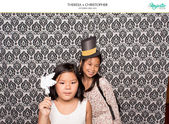 60245 - Theresa + Christopher Wedding Photobooth 2021