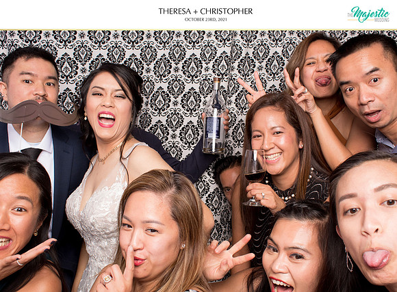60387 - Theresa + Christopher Wedding Photobooth 2021