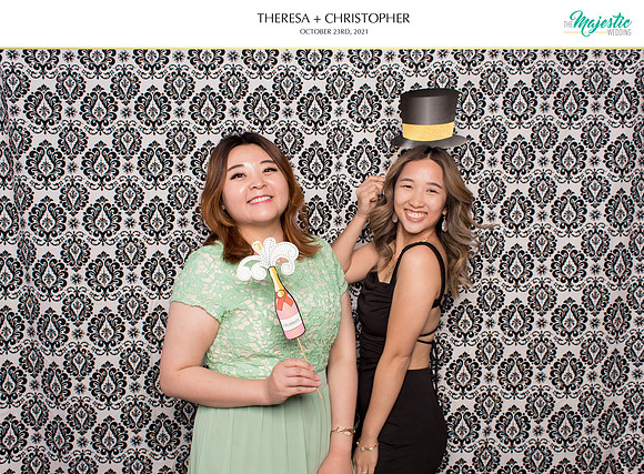 60009 - Theresa + Christopher Wedding Photobooth 2021