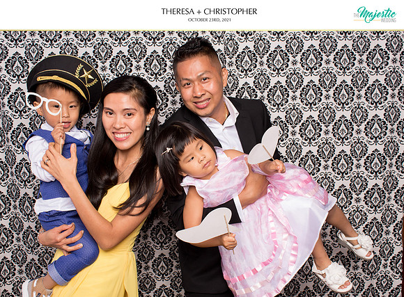 60223 - Theresa + Christopher Wedding Photobooth 2021