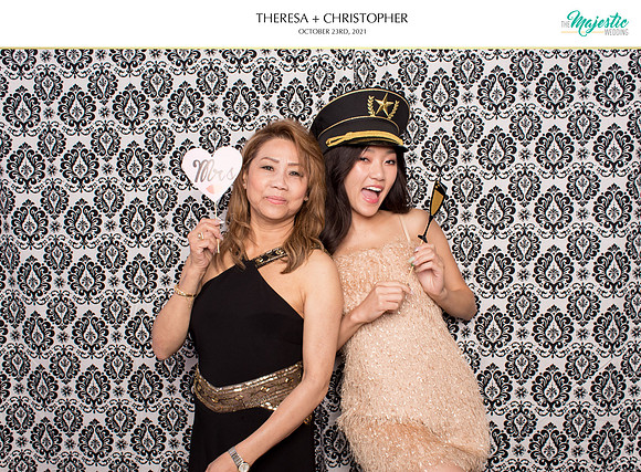 60140 - Theresa + Christopher Wedding Photobooth 2021