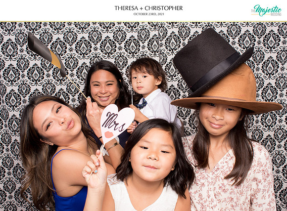 60161 - Theresa + Christopher Wedding Photobooth 2021