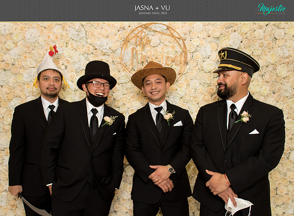 20090 - Jasna + Vu Wedding Photobooth 2021
