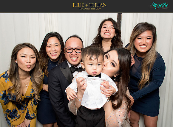 20104 - Julie + Thuan Wedding Photobooth 2020