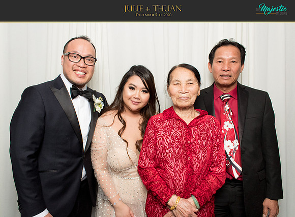 20062 - Julie + Thuan Wedding Photobooth 2020