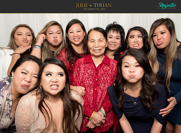 20140 - Julie + Thuan Wedding Photobooth 2020