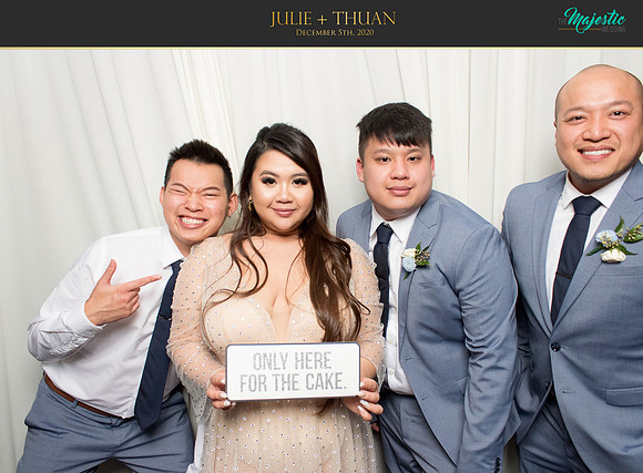 20144 - Julie + Thuan Wedding Photobooth 2020