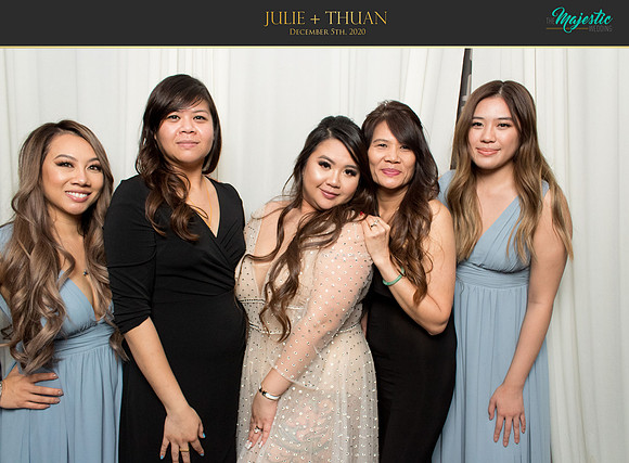 20047 - Julie + Thuan Wedding Photobooth 2020