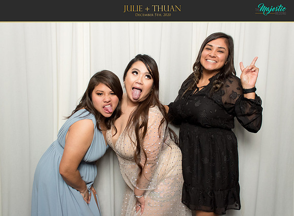 20196 - Julie + Thuan Wedding Photobooth 2020