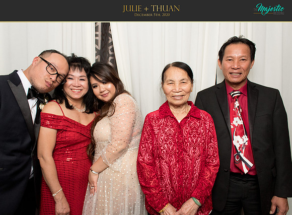 20065 - Julie + Thuan Wedding Photobooth 2020