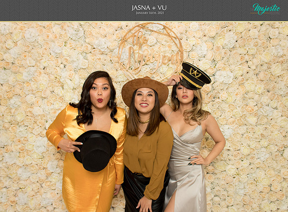 20100 - Jasna + Vu Wedding Photobooth 2021