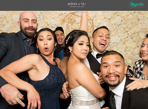20227 - Jasna + Vu Wedding Photobooth 2021