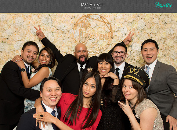 20160 - Jasna + Vu Wedding Photobooth 2021