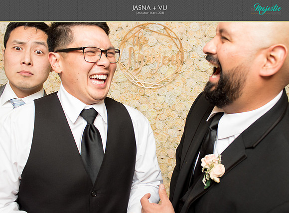 20242 - Jasna + Vu Wedding Photobooth 2021