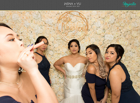 20015 - Jasna + Vu Wedding Photobooth 2021