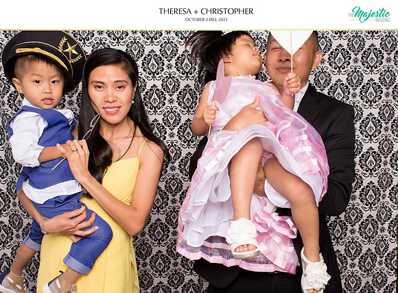 60224 - Theresa + Christopher Wedding Photobooth 2021