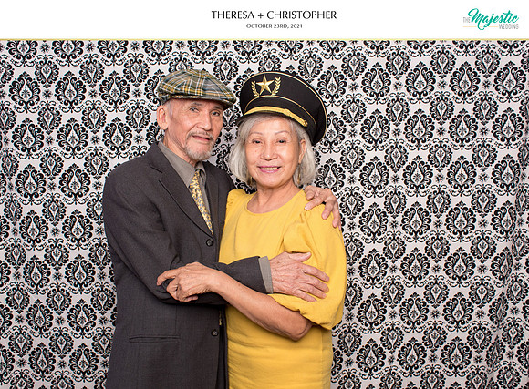 60057 - Theresa + Christopher Wedding Photobooth 2021