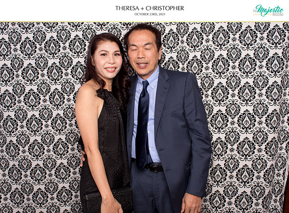 60168 - Theresa + Christopher Wedding Photobooth 2021