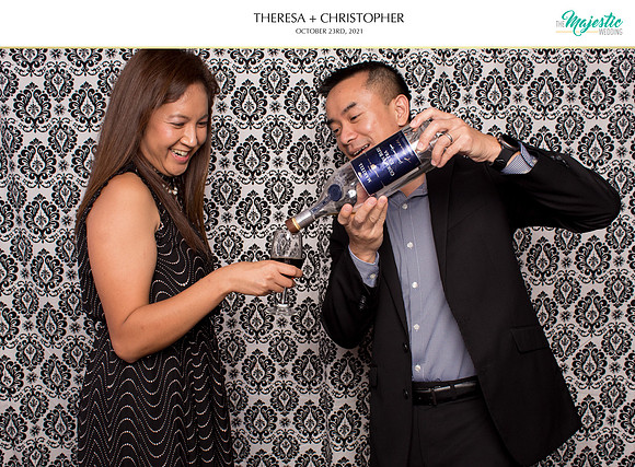 60275 - Theresa + Christopher Wedding Photobooth 2021