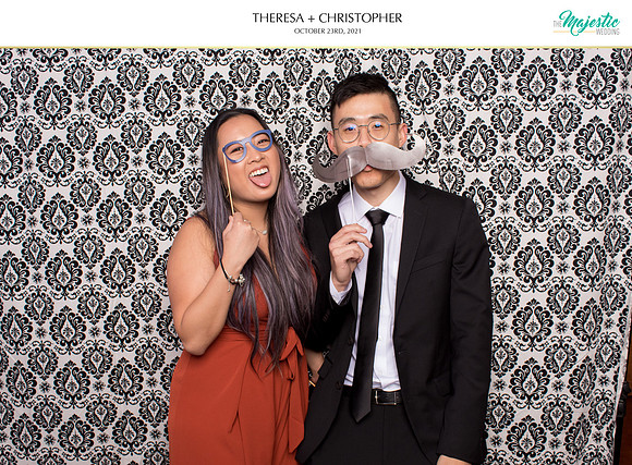 60166 - Theresa + Christopher Wedding Photobooth 2021