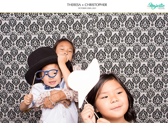 60152 - Theresa + Christopher Wedding Photobooth 2021
