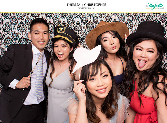60210 - Theresa + Christopher Wedding Photobooth 2021