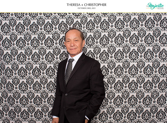 60109 - Theresa + Christopher Wedding Photobooth 2021