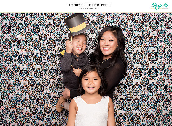60120 - Theresa + Christopher Wedding Photobooth 2021
