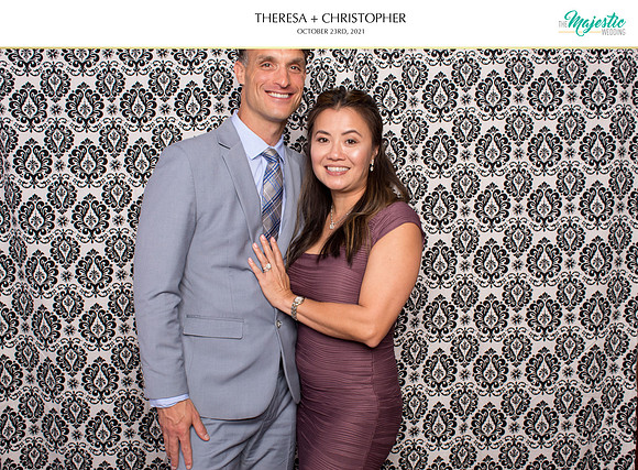 60238 - Theresa + Christopher Wedding Photobooth 2021