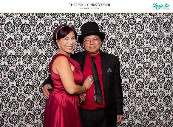 60400 - Theresa + Christopher Wedding Photobooth 2021
