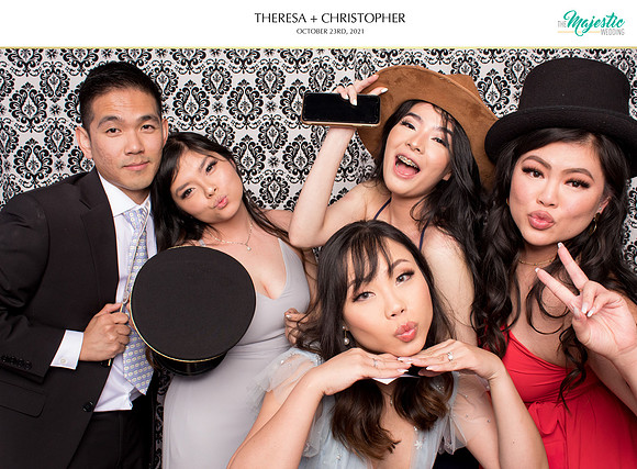 60211 - Theresa + Christopher Wedding Photobooth 2021