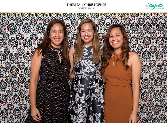 60018 - Theresa + Christopher Wedding Photobooth 2021